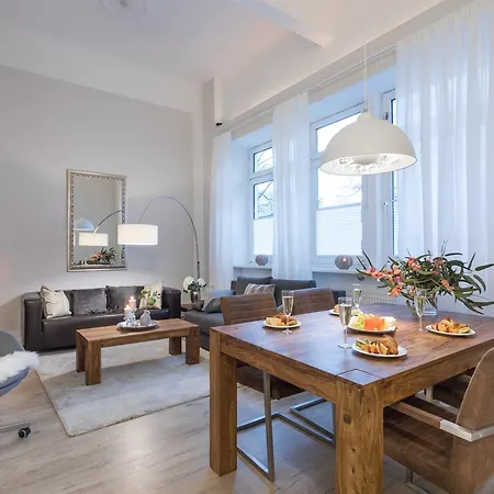The Goethe Loft, 2 Bedroom Up To 5 People
